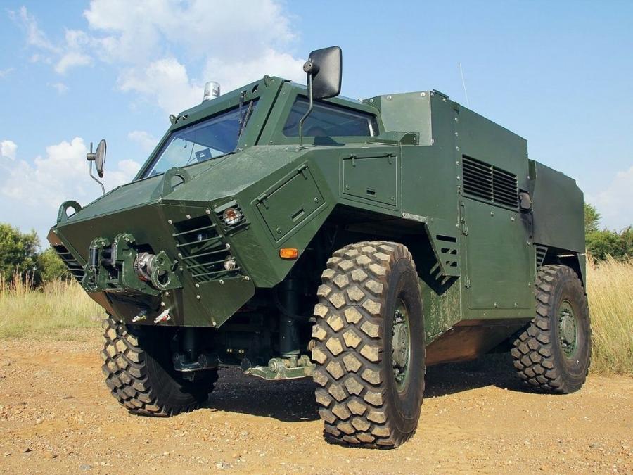  BAE RG35 4x4 2009 года  (фото 8 из 17)